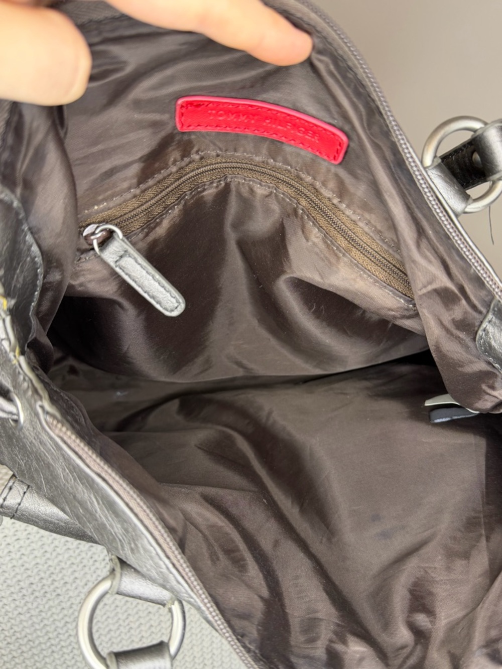 Vintage Tommy Hilfiger Gray Shoulder Bag Faux Leather Double Handle Purse - Picture 8 of 12